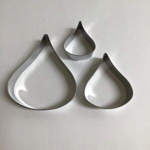 Hershey’s Kisses Cookie Cutter 3-PC NESTING SET Hershey's Brand Teardrop Crafts